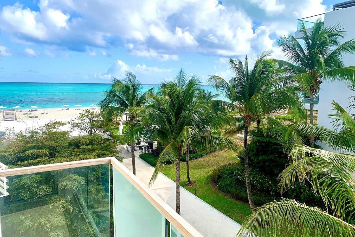 Wymara Resort & Villas Грейс Бей Екстериор снимка