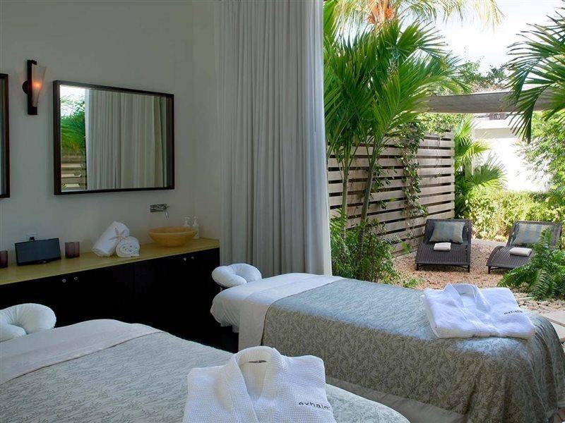 Wymara Resort & Villas Грейс Бей Екстериор снимка