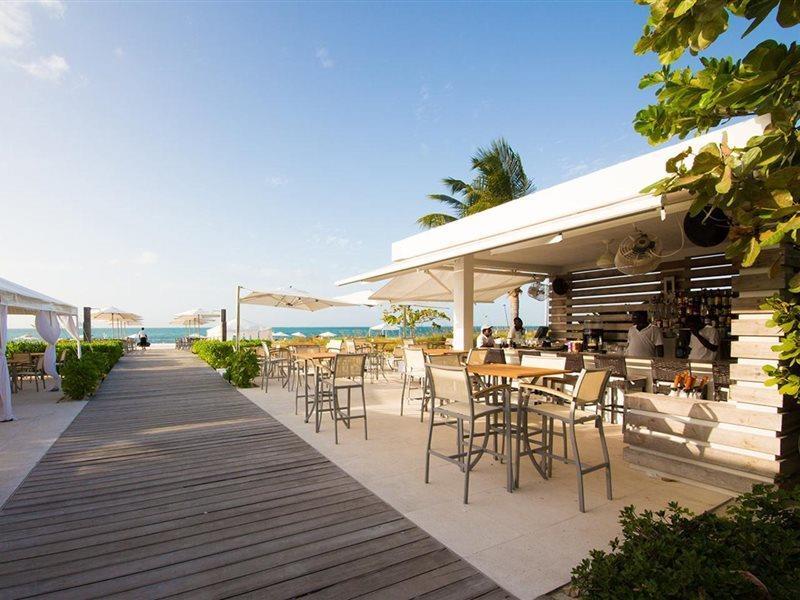 Wymara Resort & Villas Грейс Бей Екстериор снимка