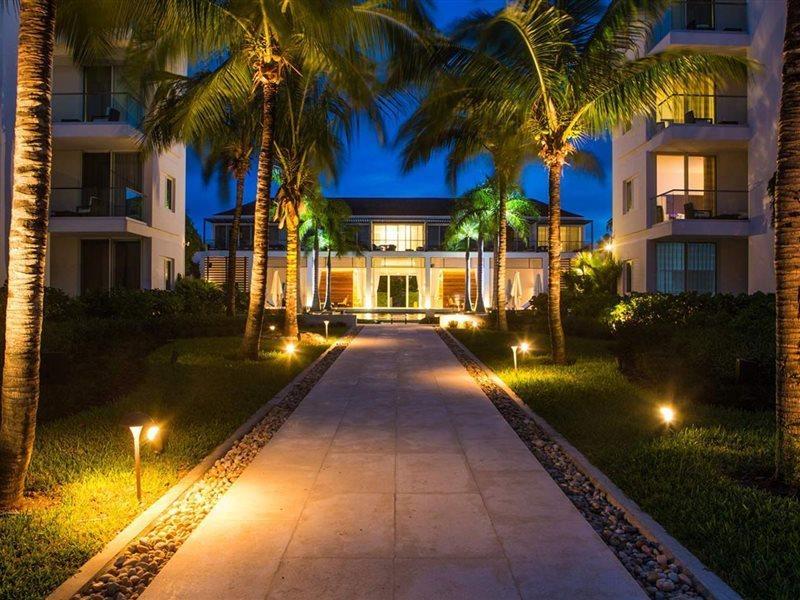 Wymara Resort & Villas Грейс Бей Екстериор снимка